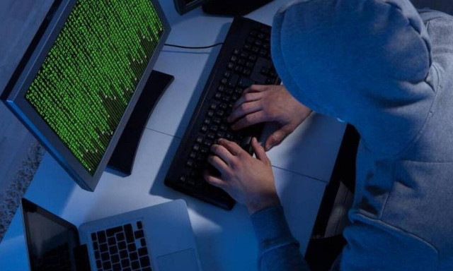 Σατανιστές χάκαραν εκκλησία - Σκληρό πορνό στις οθόνες των πιστών!