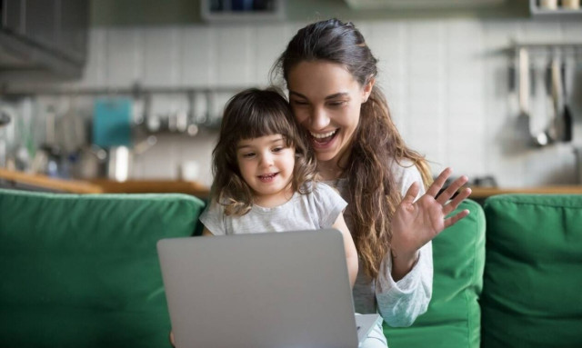 Από το σπίτι: Τρεις εμπειρίες που ζούμε με τους αγαπημένους μας, όπου κι αν βρίσκονται!