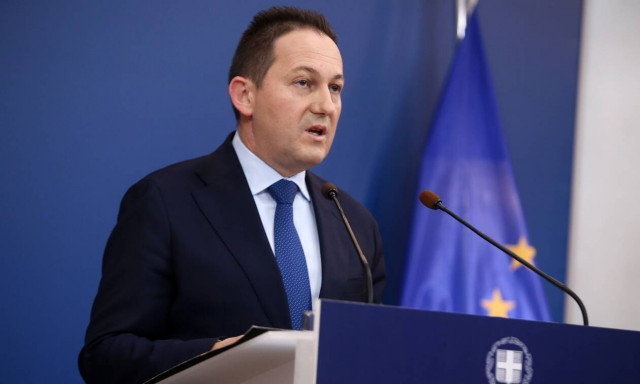 Πέτσας στον Alpha 98,9: Ορατό το ενδεχόμενο να μην ανοίξει κανένα κατάστημα τις γιορτές