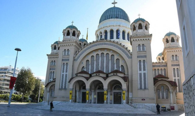 Χριστούγεννα 2020: Ανοιχτές εκκλησίες ανήμερα Χριστουγέννων και Φώτων