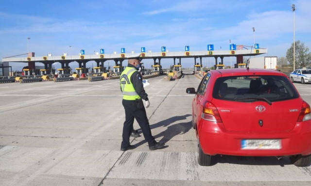 Μετακίνηση εκτός νομού: Ποιοι μπορούν να ταξιδέψουν τα Χριστούγεννα