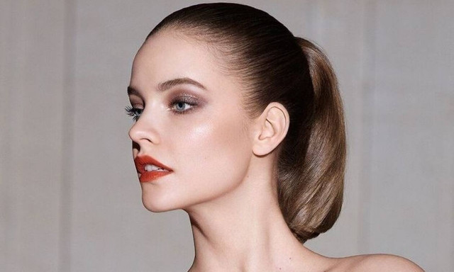 20 κόκκινα beauty items που πρέπει να προσθέσεις στο νεσεσέρ σου