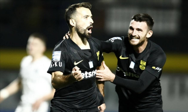 Άρης – ΠΑΟΚ: «Φωτιά» στο ντέρμπι με το πέναλτι! - Δείτε την αμφισβητούμενη φάση (videos)