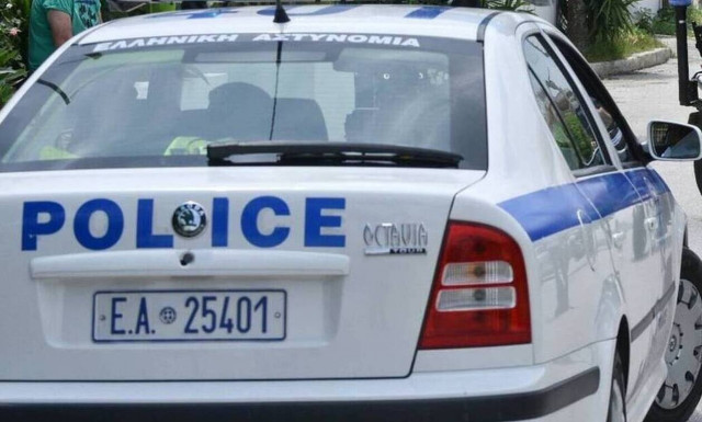 Φθιώτιδα: Άνοιξε το καφενείο του χωριού και δέχτηκε πρόστιμο 5.000 ευρώ