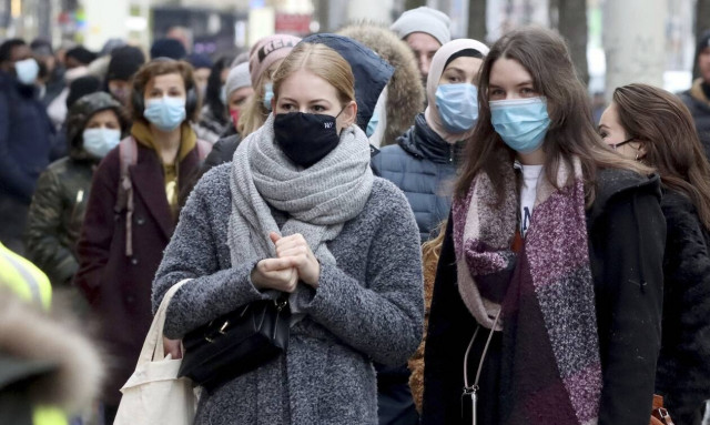 Κορoνοϊός: Απορρίπτουν το εμβόλιο οι Αυστριακοί - «Διχασμένοι» για τα μέτρα περιορισμού στη χώρα