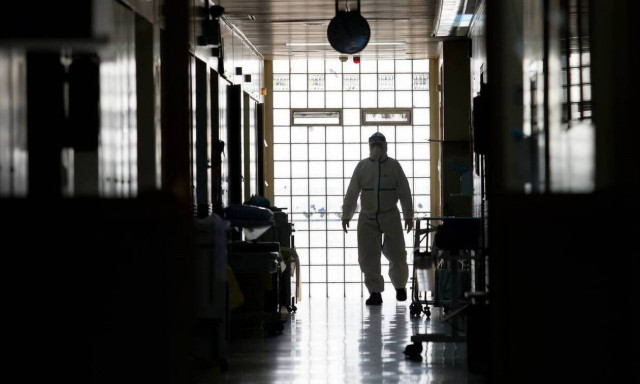 Greece registers 639 new coronavirus cases on Monday; 558 currently intubated in hospitals