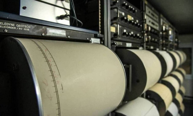 Σεισμός ΤΩΡΑ: Ταρακουνήθηκαν τα Τρίκαλα