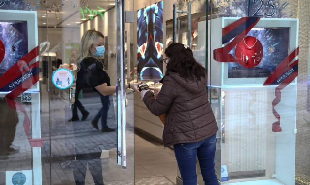 Click away: Τι πρέπει να κάνετε αν θέλετε να επιστρέψετε προϊόν που αγοράσατε