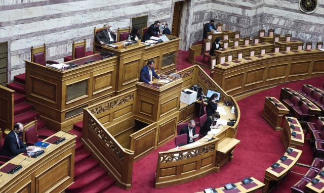Βουλή LIVE: Δείτε τις ομιλίες των αρχηγών των κομμάτων για τον προϋπολογισμό