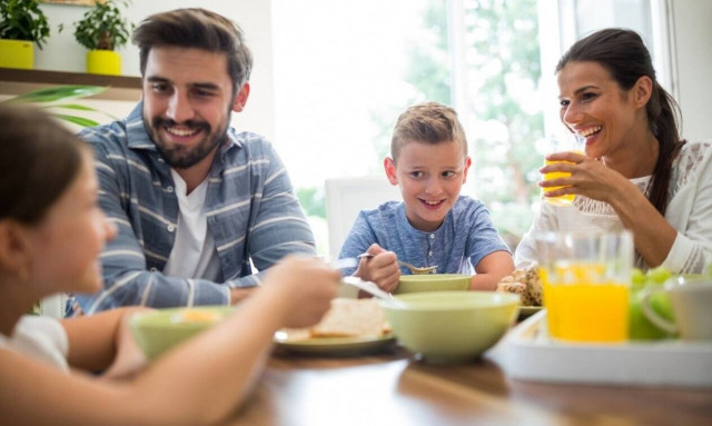 Οι πρωινές, γιορτινές αναμνήσεις που αξίζει να δημιουργούμε αυτά τα Χριστούγεννα 