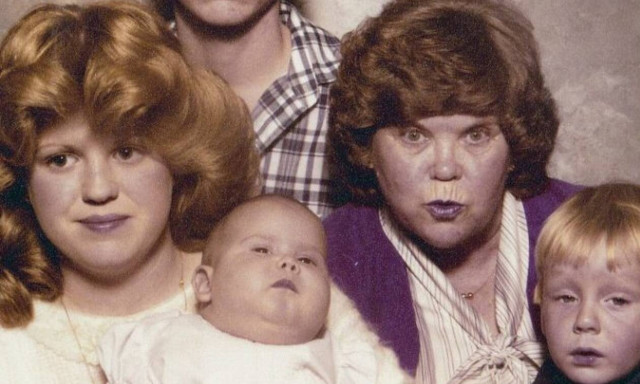 Αυτές είναι οι πιο περίεργες οικογενειακές φωτογραφίες που έχετε δει (pics)