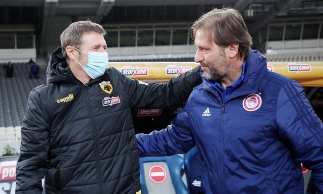 ΑΕΚ – Ολυμπιακός: «Ο αγωνιστικός χώρος ήταν... πίστα πατινάζ» - Όσα δήλωσαν οι προπονητές (vids)