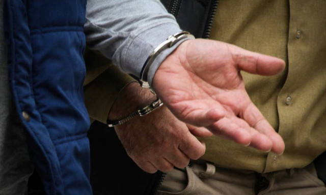 Συνελήφθη γιος εφοπλιστή για την επίθεση με πυροβολισμό στο Περιστέρι