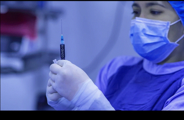 Κορονοϊός: Ένας στους τέσσερις ενδέχεται να μην έχει εμβολιαστεί πριν από το 2022