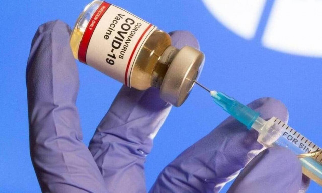 Εμβόλιο Pfizer: Θέμα ημερών η έγκριση - Αντίστροφη μέτρηση για την παραλαβή των πρώτων δόσεων