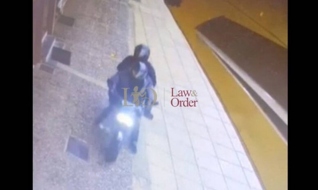 Βίντεο-ντοκουμέντο από τη ληστεία με καλάσνικοφ χρηματαποστολής στη Γλυφάδα