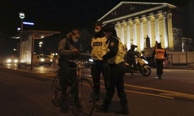 Κορονοϊός στη Γαλλία: 18.254 κρούσματα και 258 θάνατοι σε 24 ώρες - Αυξημένος ο δείκτης R0