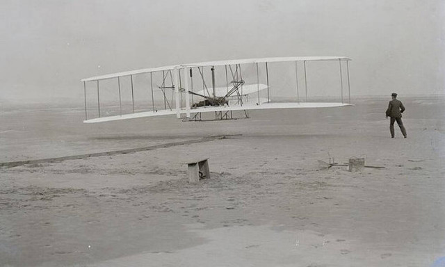 Η ιστορική πτήση των αδελφών Ράιτ