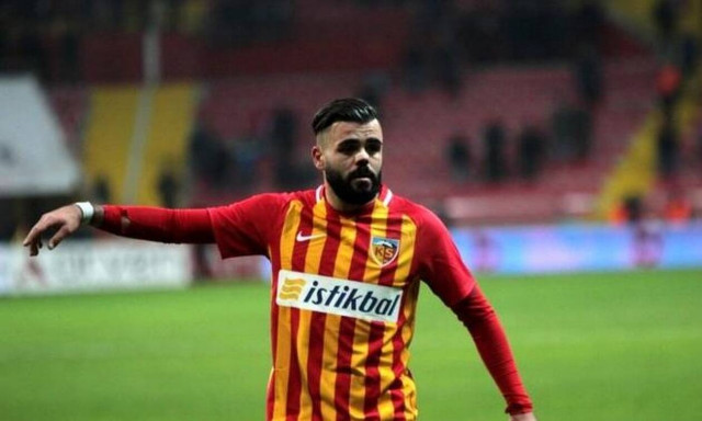 Τουρκία: Του έστειλε ευχές και μετά τον άφησε άνεργο! (photos)