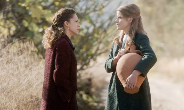 Λίγο πριν την αλλαγή του χρόνου, οι Άγριες Μέλισσες μας συγκλονίζουν