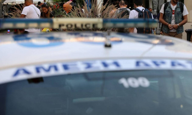 Βόλος: Μάζωξη 16 ατόμων για να δουν ποδοσφαιρικό αγώνα - Βαριά «καμπάνα» από την ΕΛ.ΑΣ.