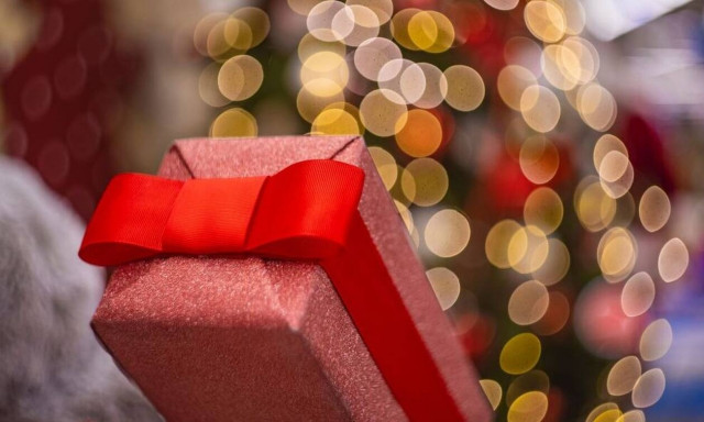 Eορτολόγιο: Ποιοι γιορτάζουν σήμερα Πέμπτη 17 Δεκεμβρίου