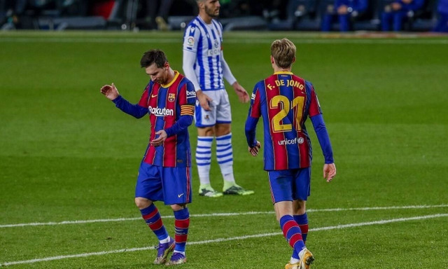 Λιονέλ Μέσι: Όμορφη κίνηση! - Σταμάτησε το αμάξι και χάρισε φανέλα σε οπαδό (videos)