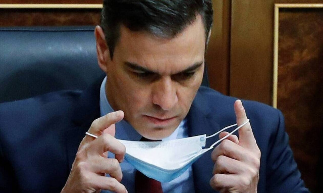 Iσπανία - Κορονοϊός: Ο πρωθυπουργός Σάντσεθ σε αυτοαπομόνωση επειδή είχε συναντηθεί με τον Μακρόν