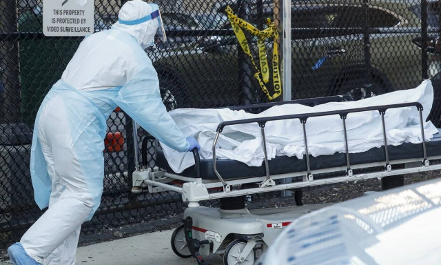 Κορονοϊός στις ΗΠΑ: Ξεπέρασαν τους 310.000 οι θάνατοι - Πάνω από 17,1 εκατ. τα κρούσματα