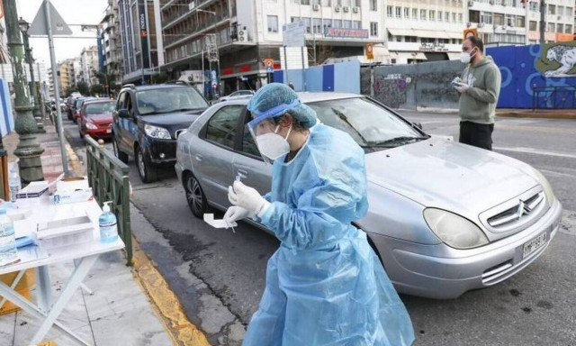 Κρούσματα σήμερα: Οι «κόκκινες» περιοχές και η ανακοίνωση του ΕΟΔΥ - Σταθερά ψηλά οι διασωληνωμένοι