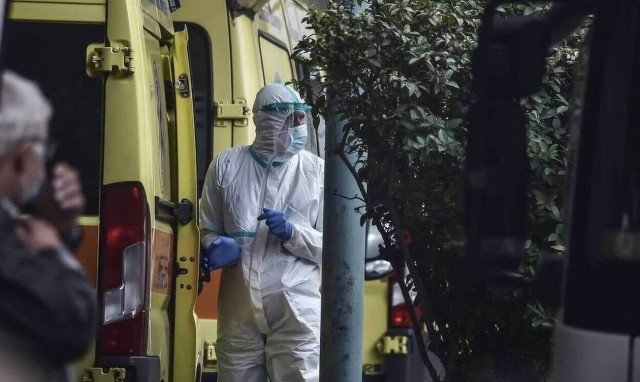 Κορονοϊός: Νέα σύσταση Βατόπουλου - «Μεγάλη προσοχή στο χριστουγεννιάτικο τραπέζι»