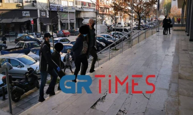 Θεσσαλονίκη: Στον εισαγγελέα η γιαγιά και ο σύντροφός της για τη δολοφονία του 87χρονου