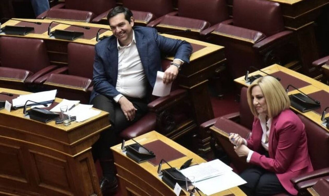 ΣΥΡΙΖΑ: Παρακολουθεί τις εξελίξεις στο ΚΙΝΑΛ και εξετάζει τη δημιουργία «αντιδεξιού» μπλοκ