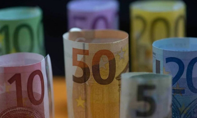 Επιστρατεύονται συνταξιούχοι για την έκδοση των συντάξεων  