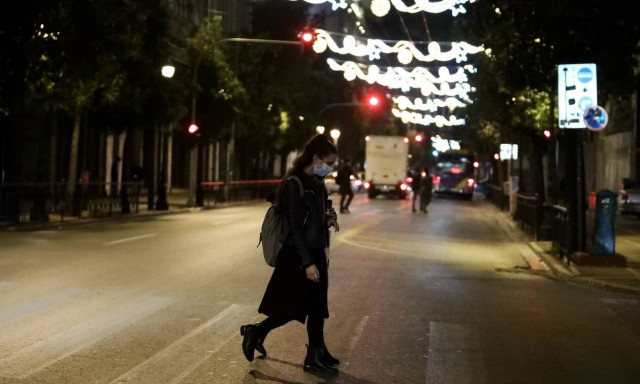 Κορονοϊός - Σαρηγιάννης: Μέχρι 20 Γενάρη καλό είναι να μείνουμε μέσα - Οι «κόκκινες» περιοχές