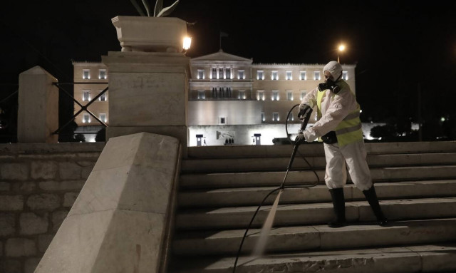 Κρούσματα σήμερα: 219 στην Αττική και 159 στη Θεσσαλονίκη - Αγωνία για τη Μαγνησία