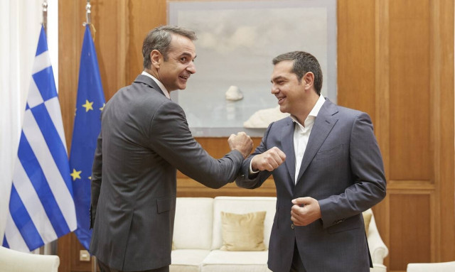 Κορονοϊος: Τα μαθηματικά της πανδημίας για Μητσοτάκη και Τσίπρα