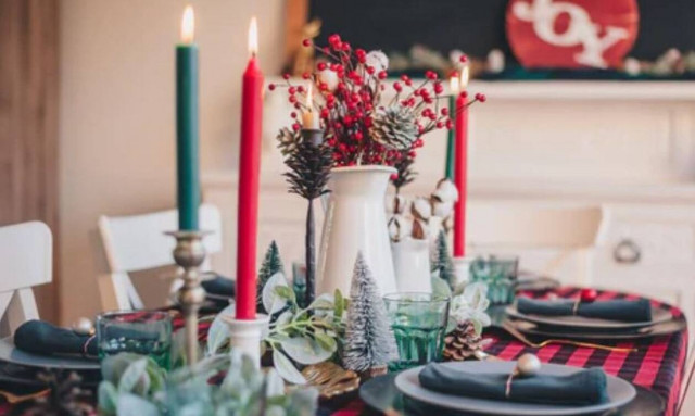 Η «μάχη» με τον κορονοϊό θα δοθεί στα οικογενειακά τραπέζια – Οι προειδοποιήσεις για τα ρεβεγιόν