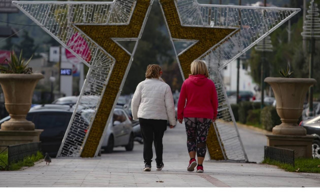 Βασιλακόπουλος στο Newsbomb.gr: «Έκρηξη» κρουσμάτων μετά τις γιορτές - Πότε θα αρθεί το lockdown