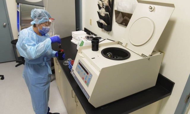 Κορονοϊός: Γιατί επιμένουν τα συμπτώματα μετά τη νόσηση - Απαραίτητα τα post covid ιατρεία