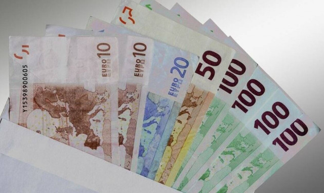 Μπαράζ πληρωμών τη Δευτέρα - Ποιοι θα δουν χρήματα στους λογαριασμούς τους