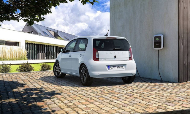 Έρχονται τα ηλεκτρικά αυτοκίνητα πόλης