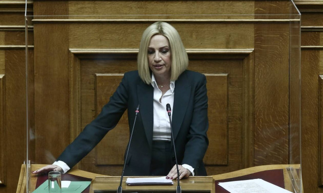 Γεννηματά: Κανείς με άδειο τραπέζι τα Χριστούγεννα-Προτεραιότητα στις ευάλωτες ομάδες για τα εμβόλια