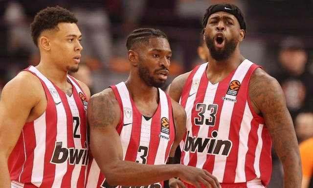 Ολυμπιακός: Πρώην «ερυθρόλευκος» έριξε μπουνιά σε αντίπαλο! (video)