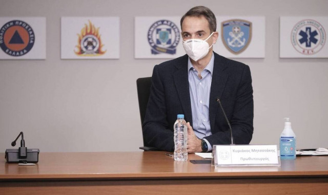 PM Mitsotakis: Our goal is to protect people from Covid-19 until mass vaccination is complete (ADDS)