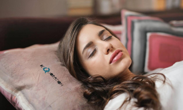 Αυτό είναι το μυστικό για να ξυπνάς με τέλεια επιδερμίδα