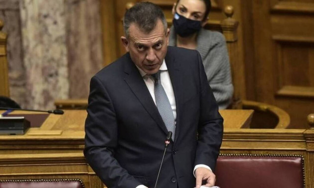 Επίδομα 534 ευρώ: Αυστηρή προειδοποίηση Βρούτση σε επιχειρήσεις που εκβιάζουν εργαζομένους