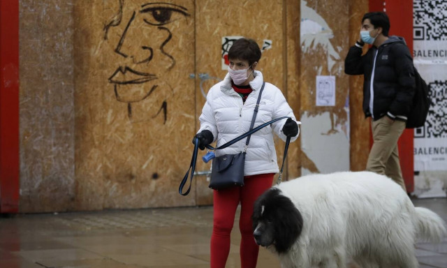 Εφιάλτης με νέα υπερμεταδοτική μετάλλαξη του κορονοϊού – Τι γνωρίζουμε μέχρι τώρα