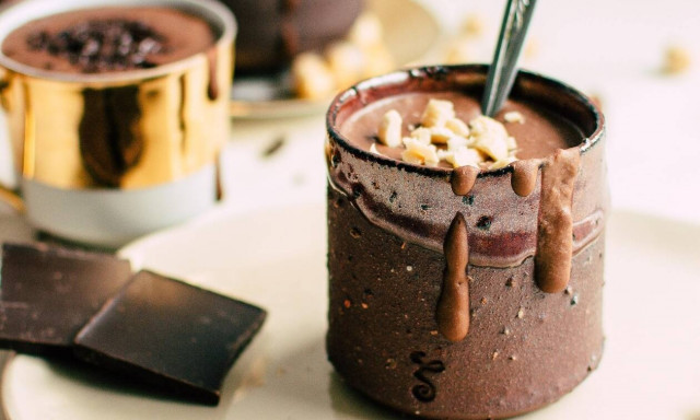 Vegan ζεστή σοκολάτα - Πώς θα τη φτιάξετε (vid)