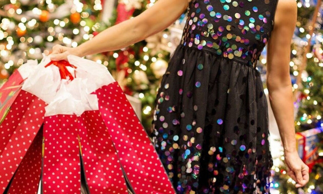 Χριστούγεννα 2020: Μόνο 3 στους 10 θα κάνουν φέτος περισσότερες αγορές